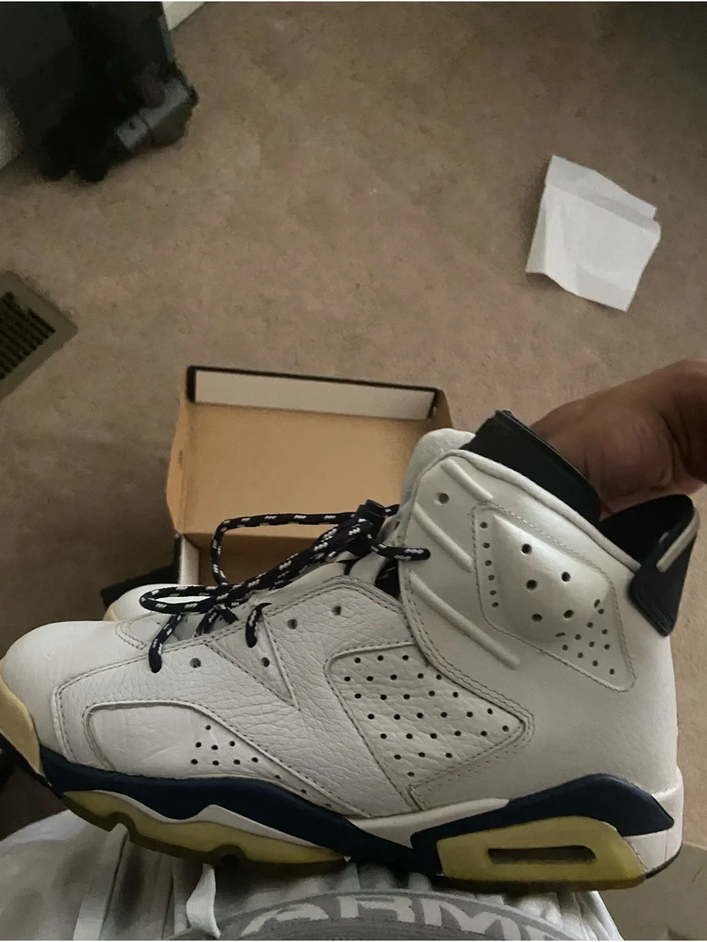 Vintage 2000’s Air Jordan 6 Retro “Midnight Navy”